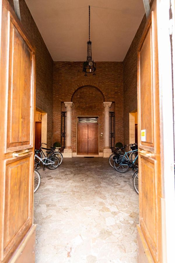 Sacrati 39 Apartment Ferrara Exterior photo